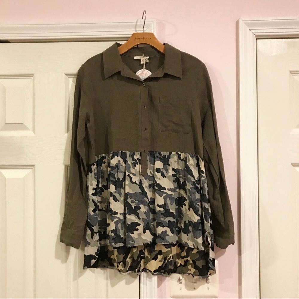 🆕 Undeniable boutique®️Olive Blouse. NWT!
